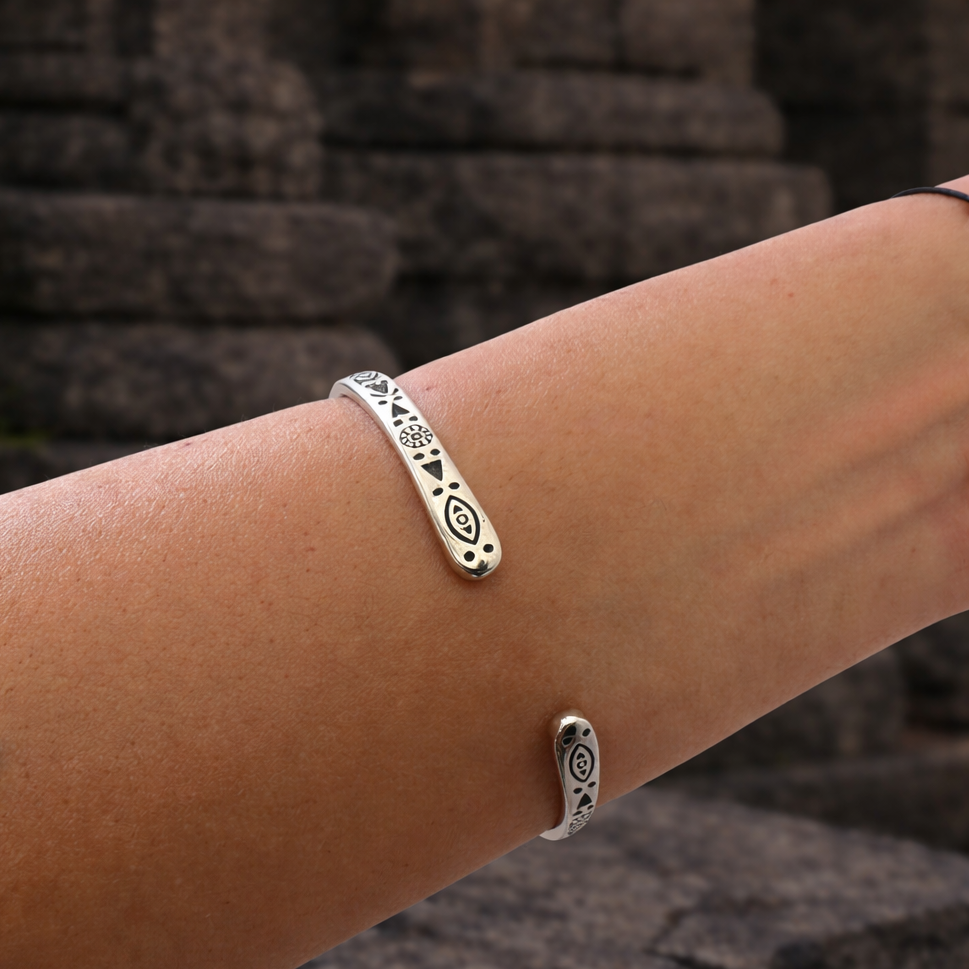 Padang Padang Pulse Cuff Bracelet